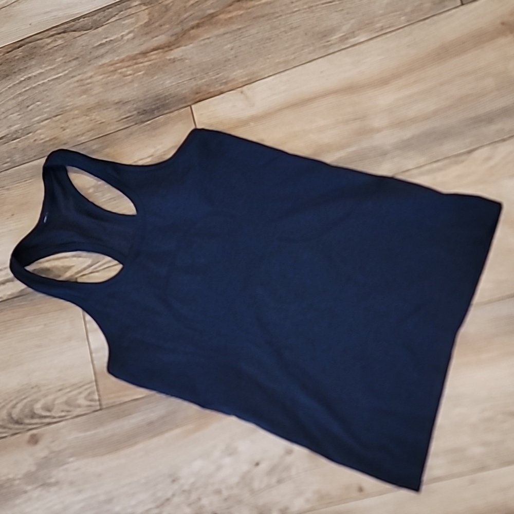 Lovely Lululemon Tank